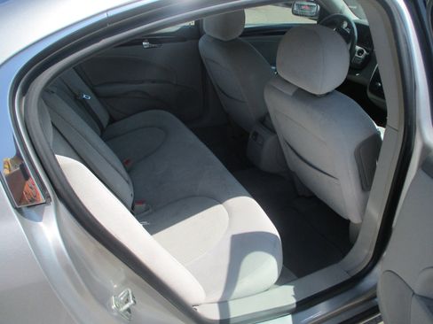 Used 2006 Buick Lucerne CX w/ Entertainment Package image 8