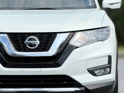 Used 2019 Nissan Rogue SV AWD/4WD image 15