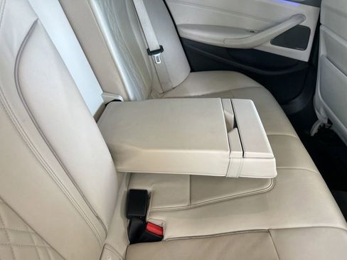 Used 2019 BMW M550i xDrive w/ Dynamic Handling Package AWD/4WD image 32