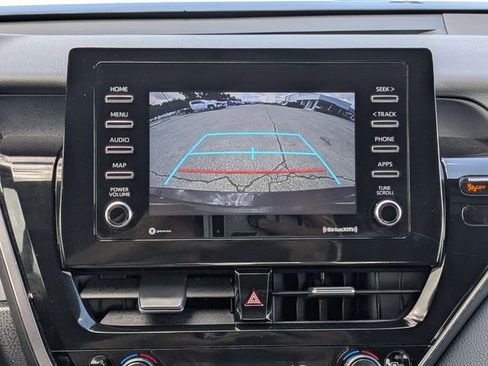 Used 2024 Toyota Camry SE image 29