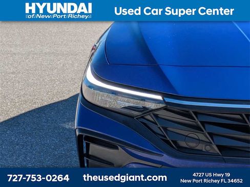 Used 2026 Hyundai Elantra Limited w/ Cargo Package image 9