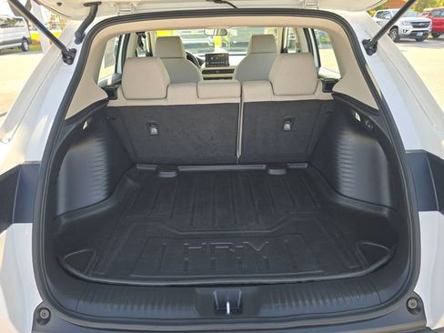 Used 2023 Honda HR-V LX image 23