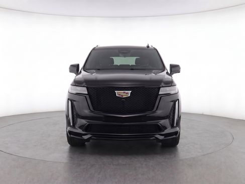 Used 2023 Cadillac Escalade V AWD/4WD image 5