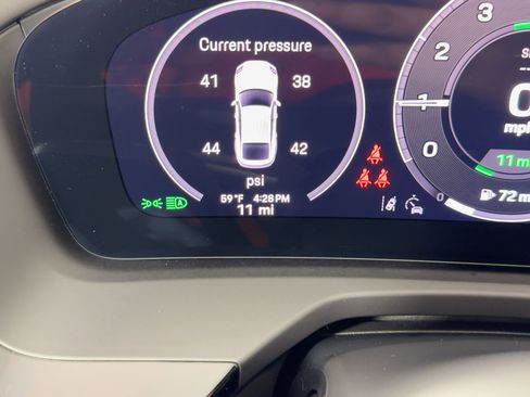 New 2026 Porsche Panamera 4 AWD/4WD image 18