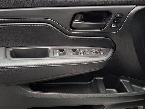 Certified 2025 Honda Odyssey Sport-L image 14