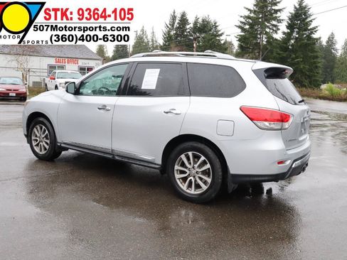 Used 2014 Nissan Pathfinder SL AWD/4WD image 5