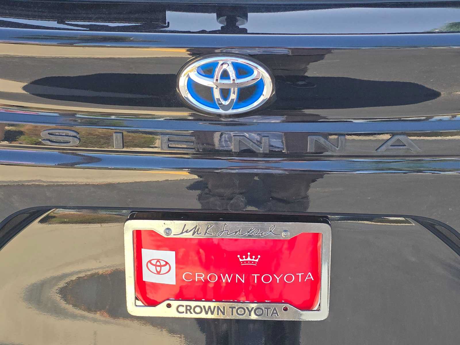 Certified 2023 Toyota Sienna LE FWD image 14