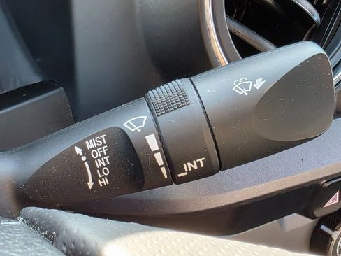 Used 2019 Toyota Tacoma TRD Sport image 38