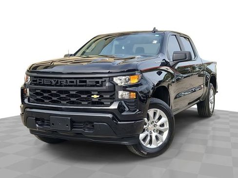 Used 2025 Chevrolet Silverado 1500 Custom image 1