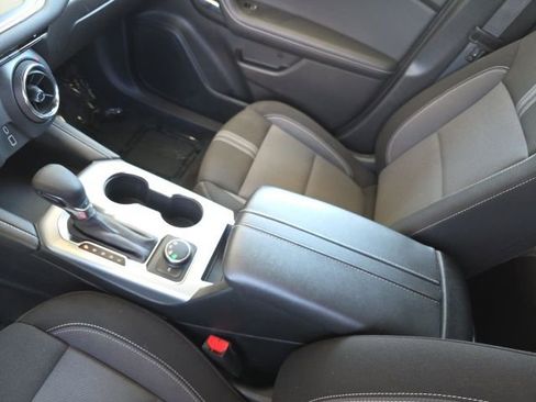 Used 2025 Chevrolet Blazer LT AWD/4WD image 29