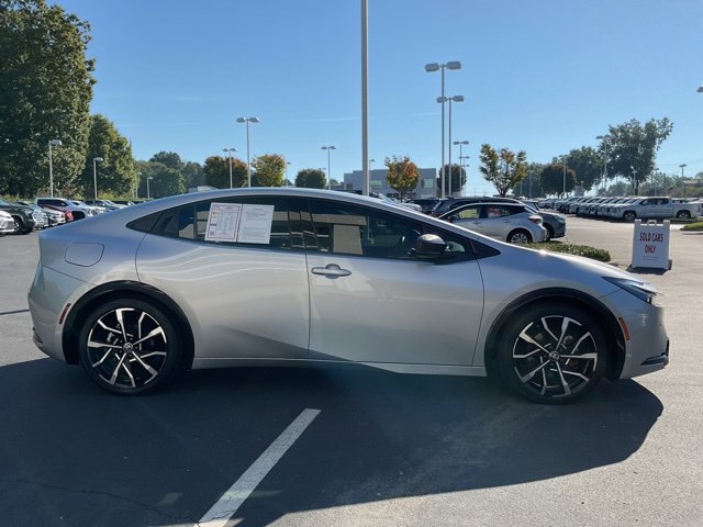 Used 2024 Toyota Prius Prime FWD image 7