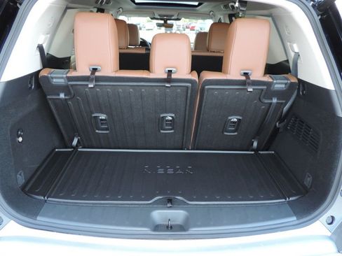 New 2025 Nissan Pathfinder Platinum w/ Cargo Package image 15