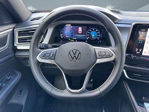 New 2026 Volkswagen Atlas Cross Sport SE image 14