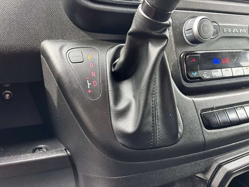Used 2026 RAM ProMaster 2500 w/ Convenience Group FWD image 32