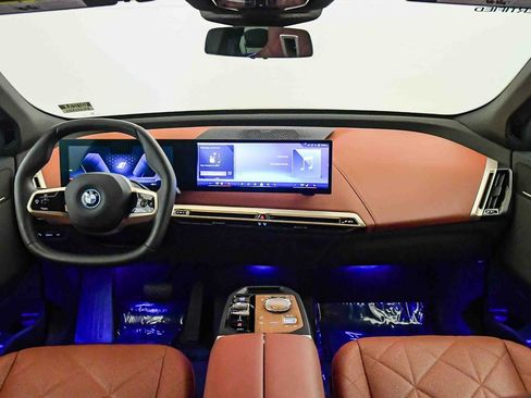 Certified 2024 BMW iX xDrive50 w/ Premium Package AWD/4WD image 15