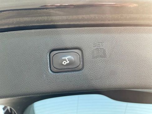 Used 2023 Ford Edge SEL w/ Convenience Package image 31