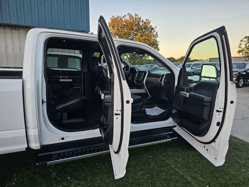 Used 2020 Ford F250 Lariat w/ Lariat Value Package image 7