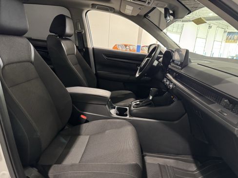 Used 2025 Honda CR-V EX image 37