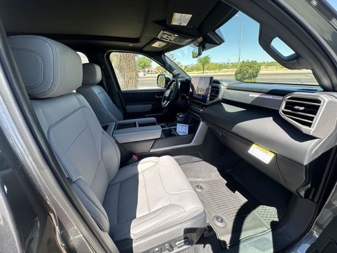 New 2026 Toyota Tundra Limited AWD/4WD image 18