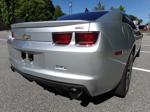 Used 2010 Chevrolet Camaro SS w/ RS Package RWD image 7