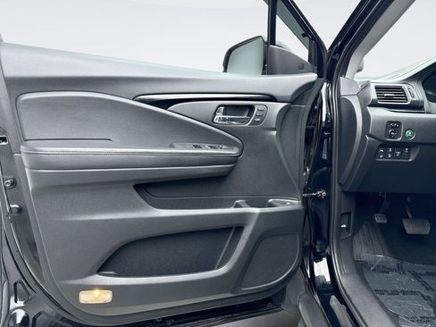 Used 2019 Honda Ridgeline RTL-E image 9
