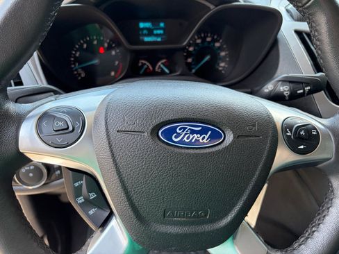 Used 2018 Ford Transit Connect XLT FWD image 3