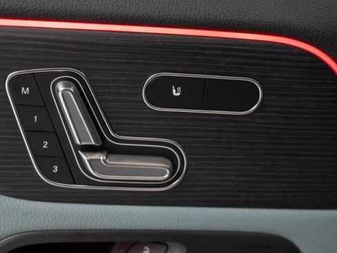 New 2026 Mercedes-Benz GLA 250 4MATIC image 19