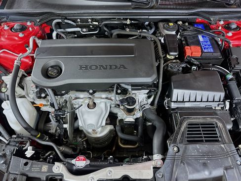 Used 2025 Honda Civic Sport image 31