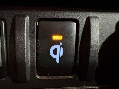 Used 2016 Toyota Tacoma TRD Sport image 14