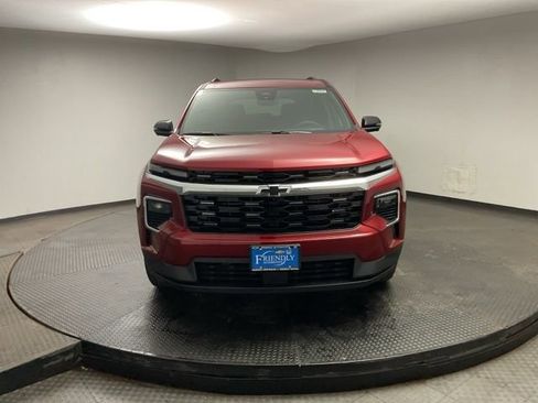 New 2026 Chevrolet Traverse LT w/ Driver Confidence Package image 2