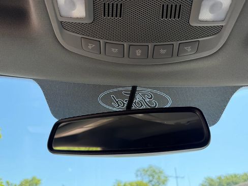 Used 2017 Ford F150 Lariat AWD/4WD image 27