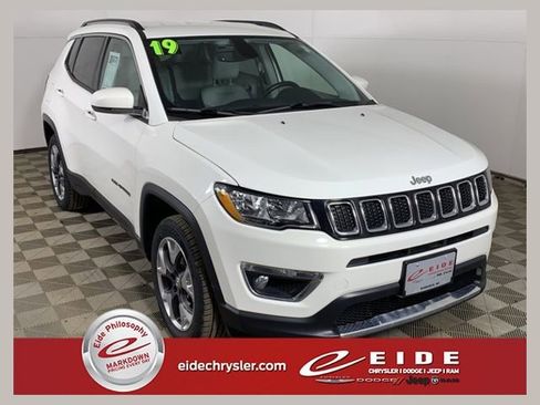 Used 2019 Jeep Compass Limited AWD/4WD image 1