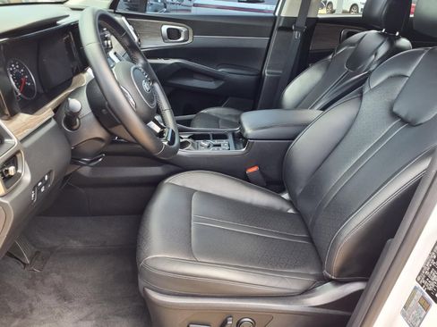 Used 2021 Kia Sorento EX w/ Panoramic Sunroof Package AWD/4WD image 25