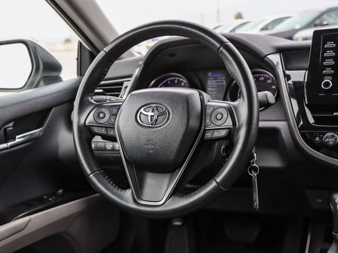 Used 2023 Toyota Camry SE image 16