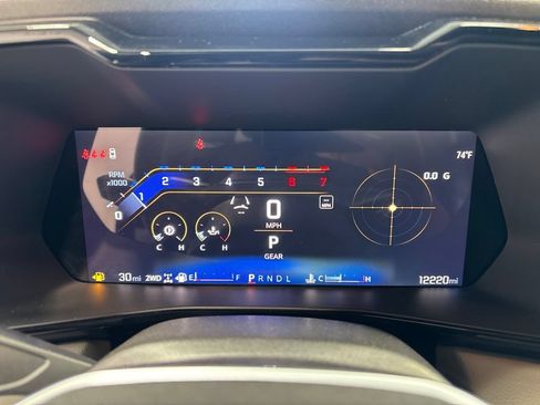 Used 2025 Chevrolet Colorado ZR2 w/ Technology Package AWD/4WD image 19
