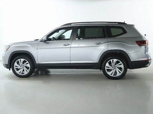 Used 2023 Volkswagen Atlas SE w/ Panoramic Sunroof Package AWD/4WD image 39