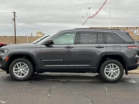 New 2025 Jeep Grand Cherokee Laredo X image 10