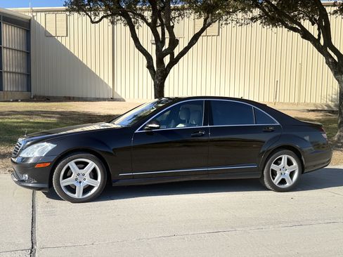 Used 2009 Mercedes-Benz S 550 image 1