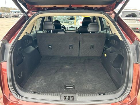 Used 2016 Ford Edge SEL w/ Equipment Group 201A AWD/4WD image 17