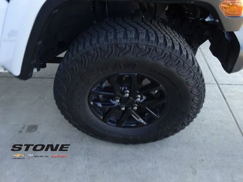 Used 2022 Jeep Gladiator Sport AWD/4WD image 42