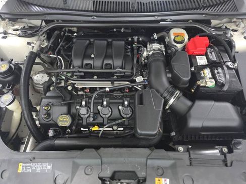 Used 2019 Ford Taurus Limited FWD image 14