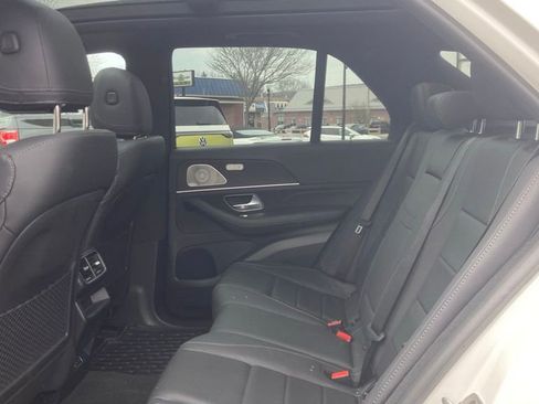 Used 2025 Mercedes-Benz GLE 450e 4MATIC image 17