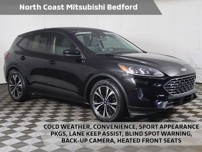Used 2022 Ford Escape SE w/ SE Sport Appearance Package