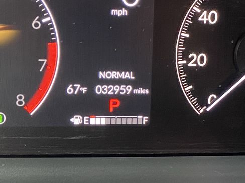 Used 2023 Honda Pilot EX-L image 29