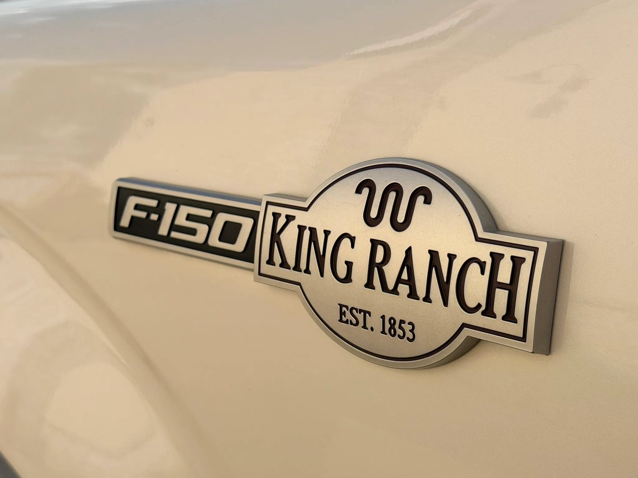 Used 2013 Ford F150 King Ranch w/ King Ranch Luxury Pkg AWD/4WD image 9