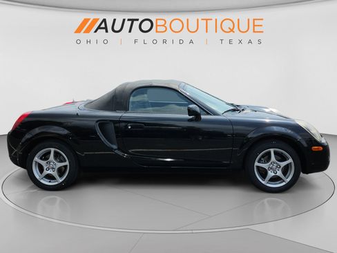 Used 2001 Toyota MR2 RWD image 6