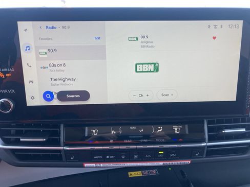 Certified 2026 Toyota Sienna XLE image 12