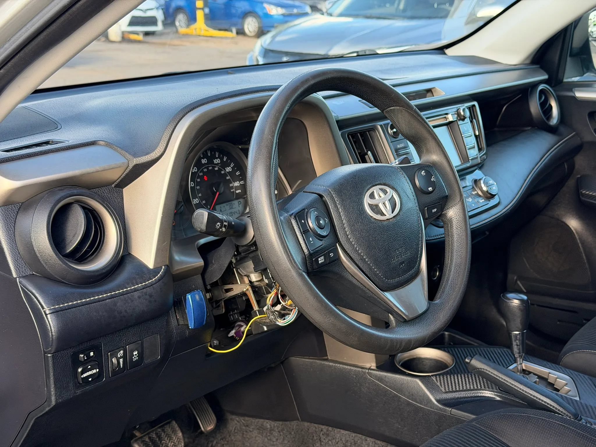 Used 2013 Toyota RAV4 XLE FWD image 17