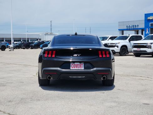 Used 2025 Ford Mustang GT Premium RWD image 6