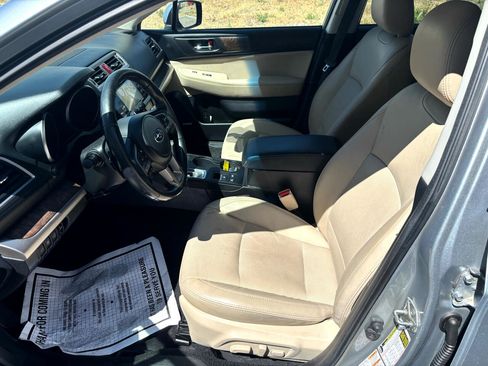 Used 2016 Subaru Outback 2.5i Limited image 8